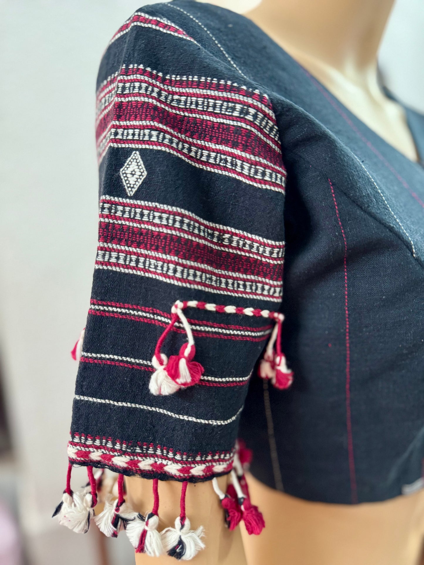 HAPPY GO LUCKY : HANDLOOM COTTON BLOUSE