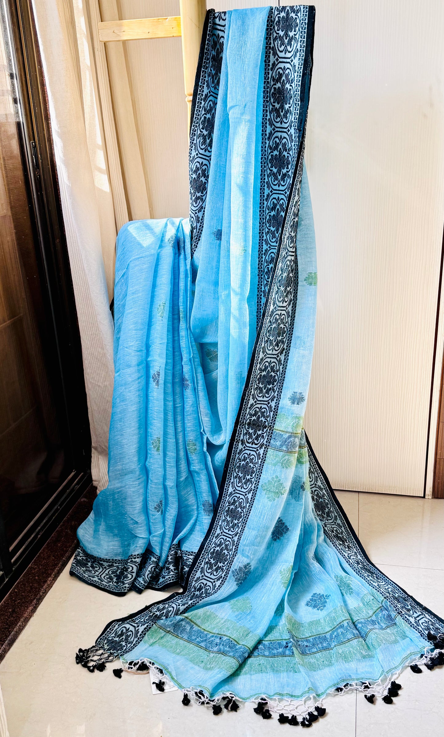 MAYA : PURE LINEN SAREE