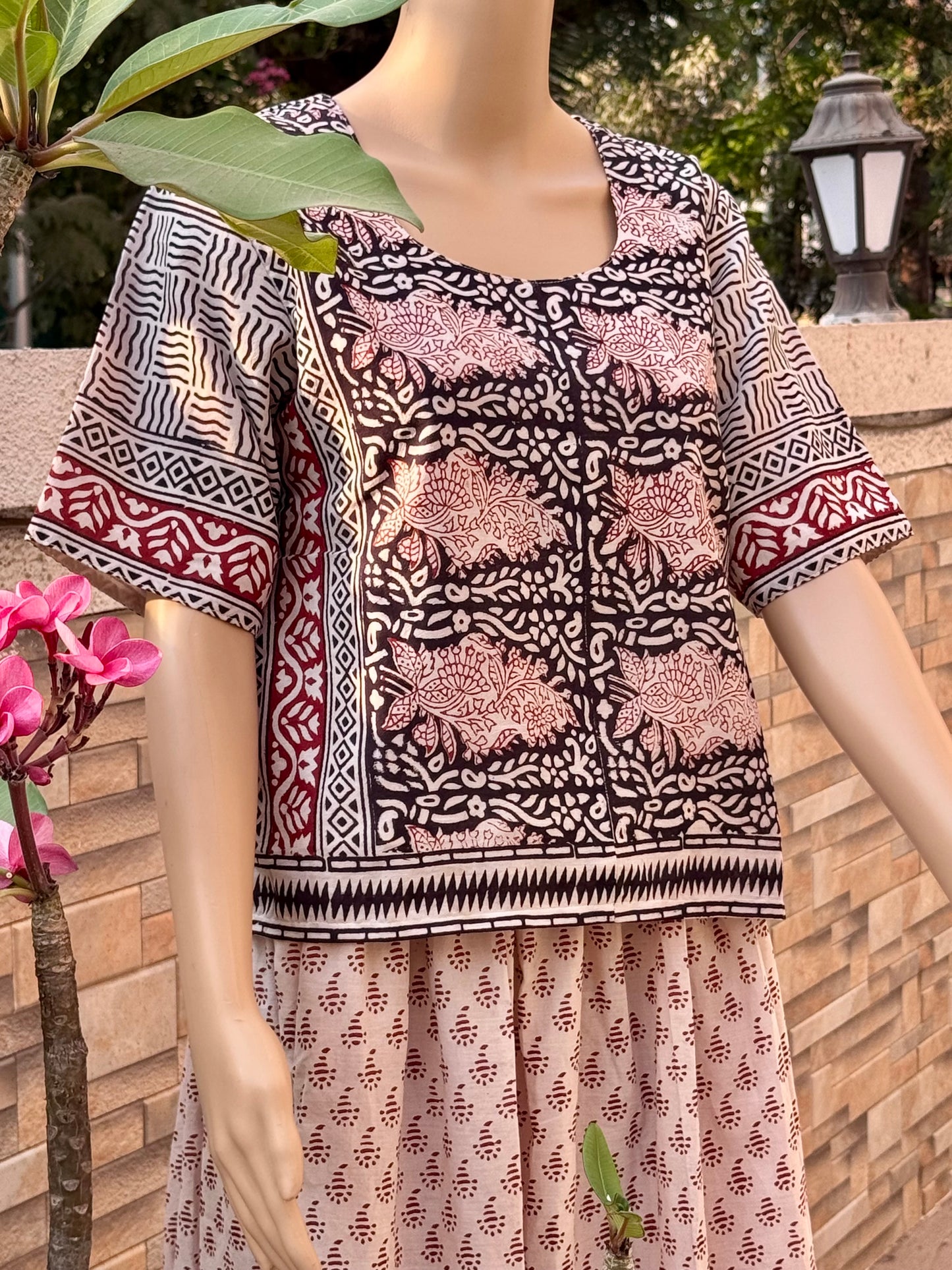 SUMAN : SKIRT AND TOP SET