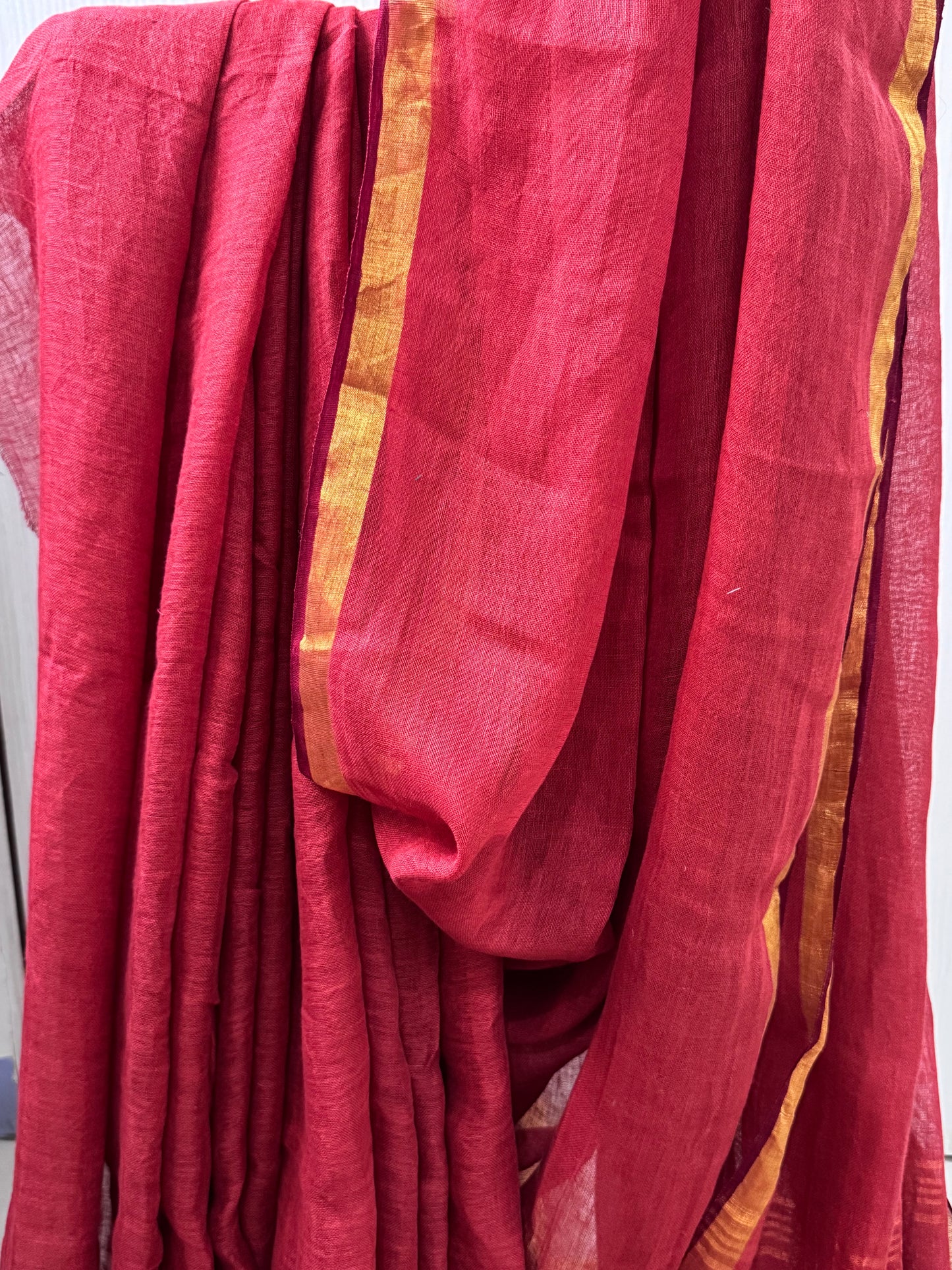 YAMINI : PURE LINEN SAREE