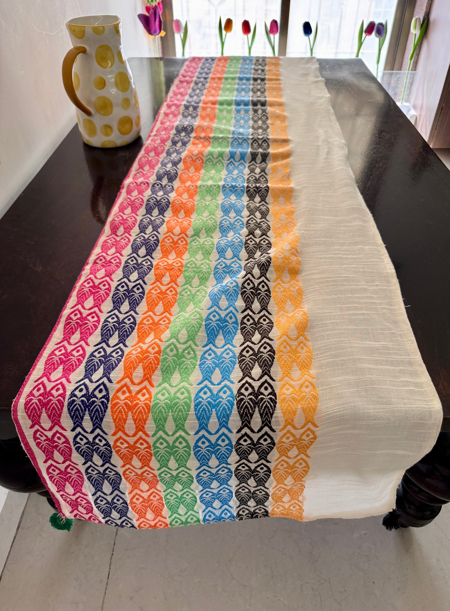 Woven table runner