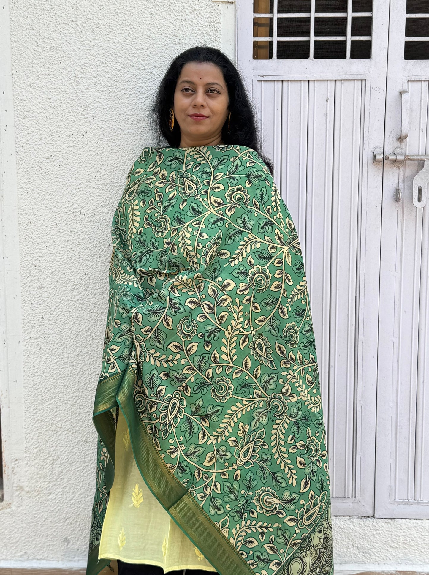 Silk dupatta