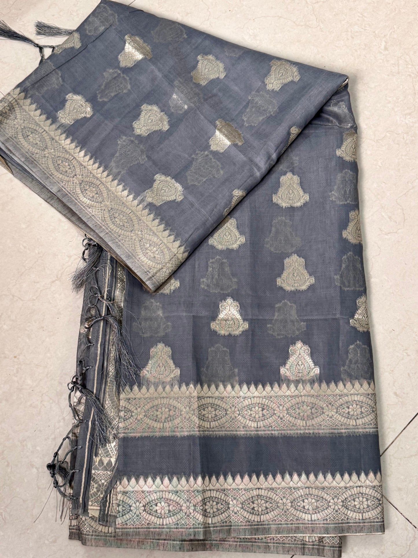 DEVI : MAHESHWARI SAREE