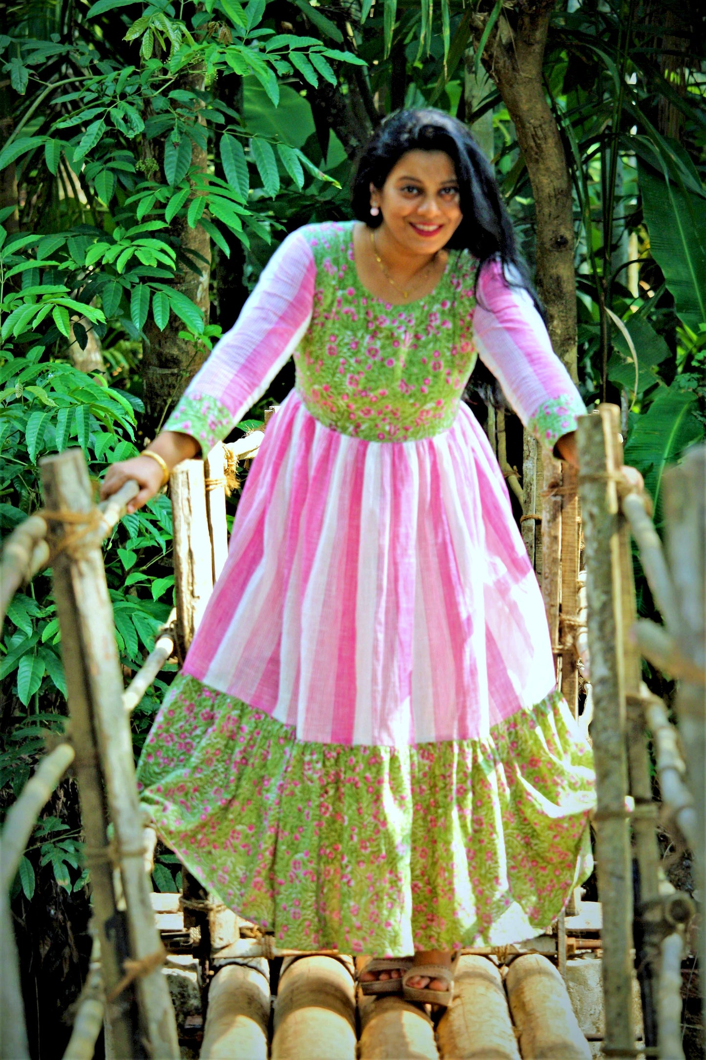 MRIN : PRINTED FLORAL DRESS