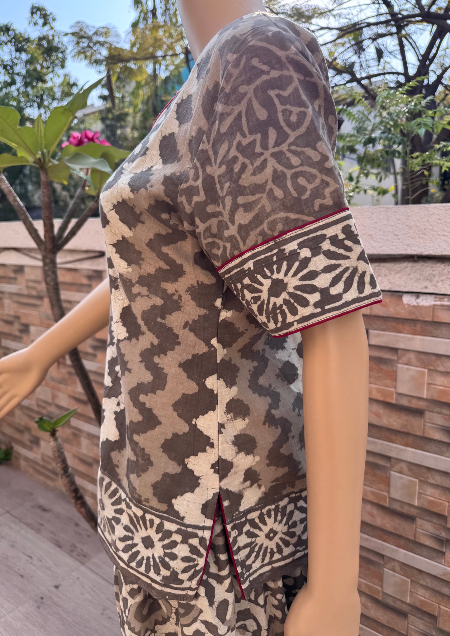 SITARA : SKIRT AND TOP SET