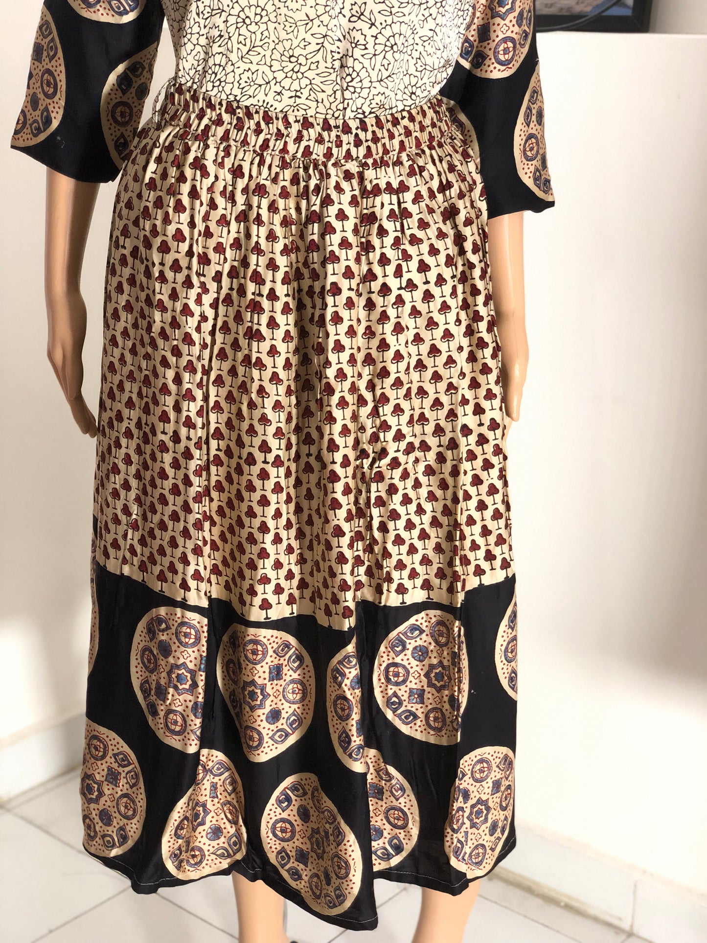 TARA: MODAL SILK SKIRT