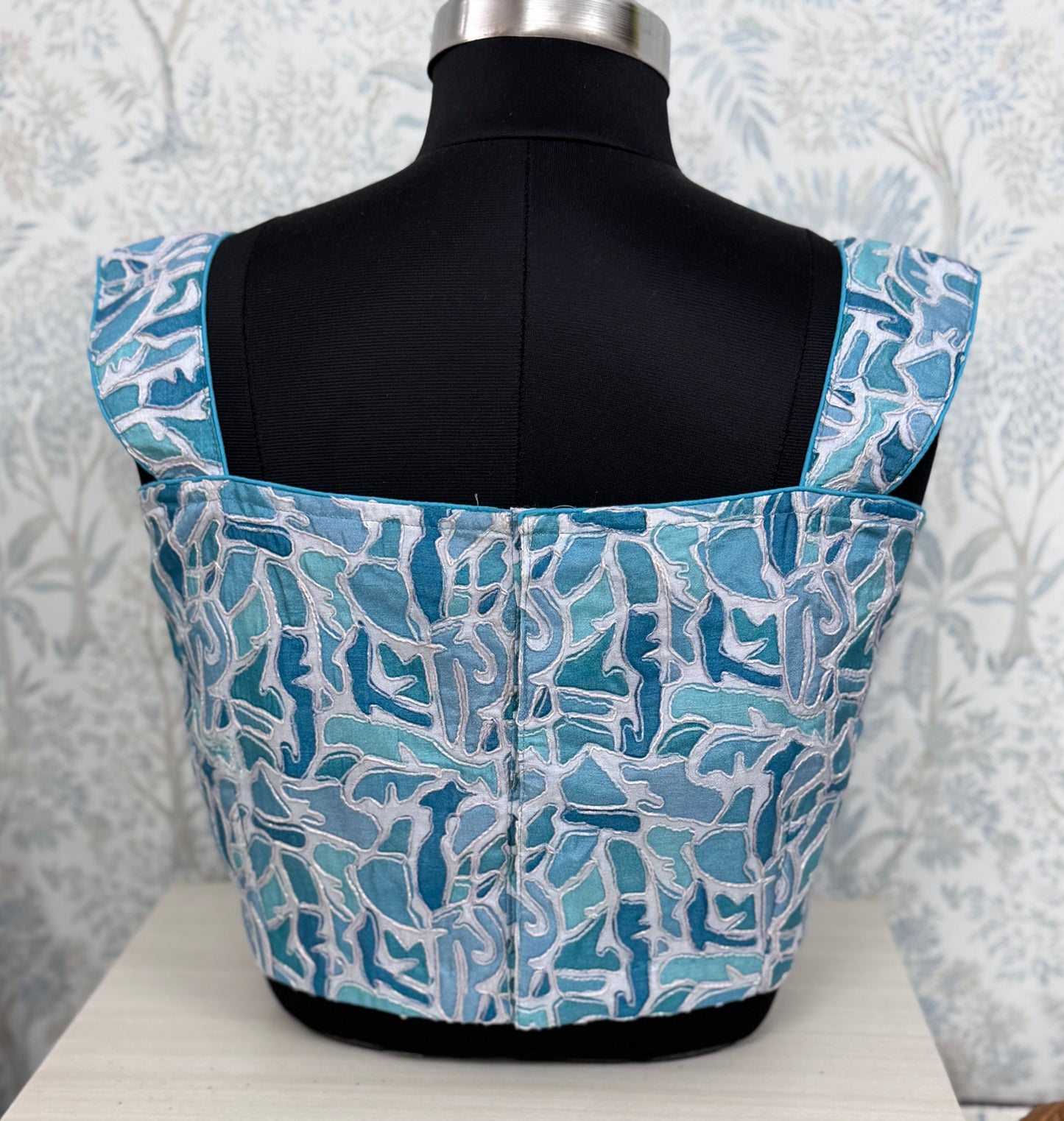 ATHANGI : PREMIUM DOLA SILK BLOUSE