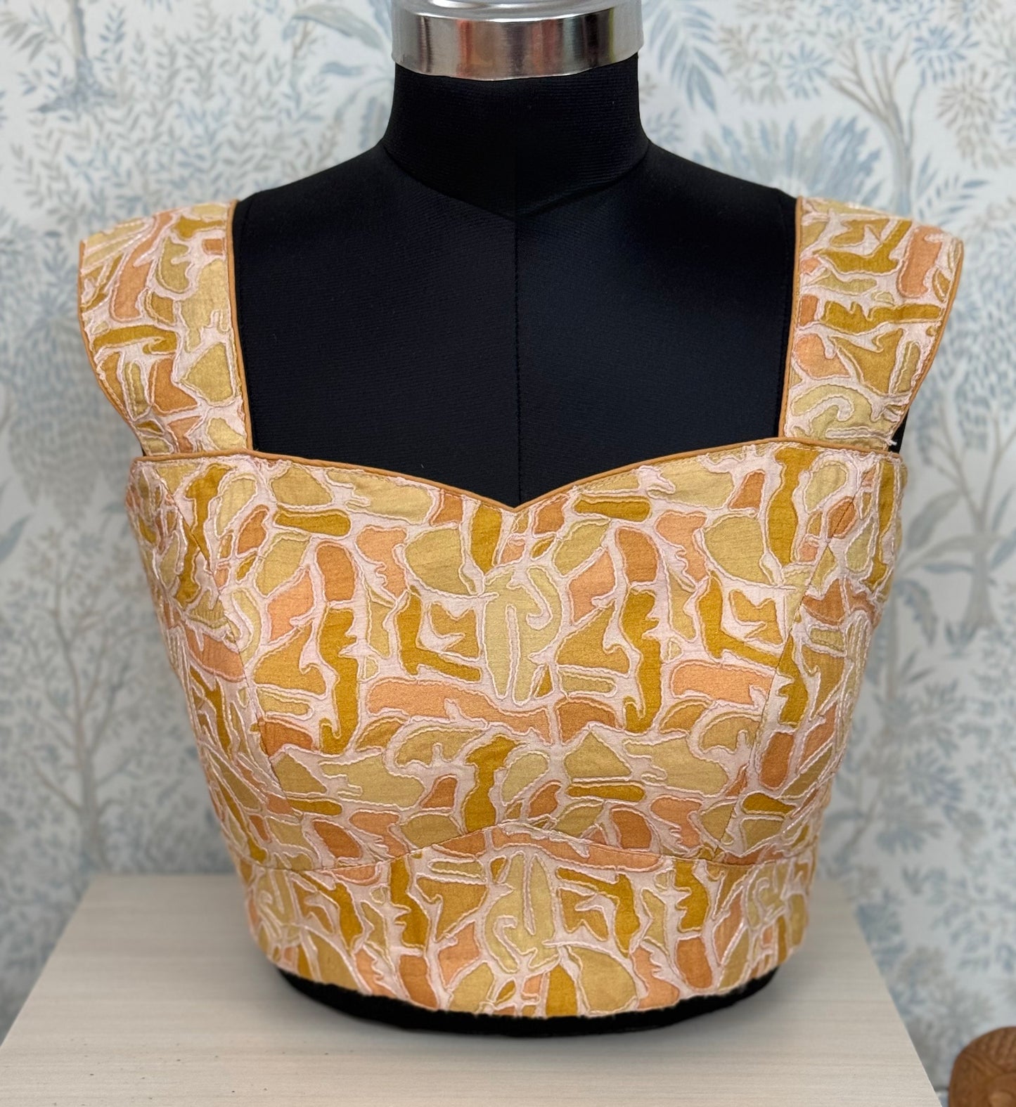 KANAKA : PREMIUM DOLA SILK BLOUSE