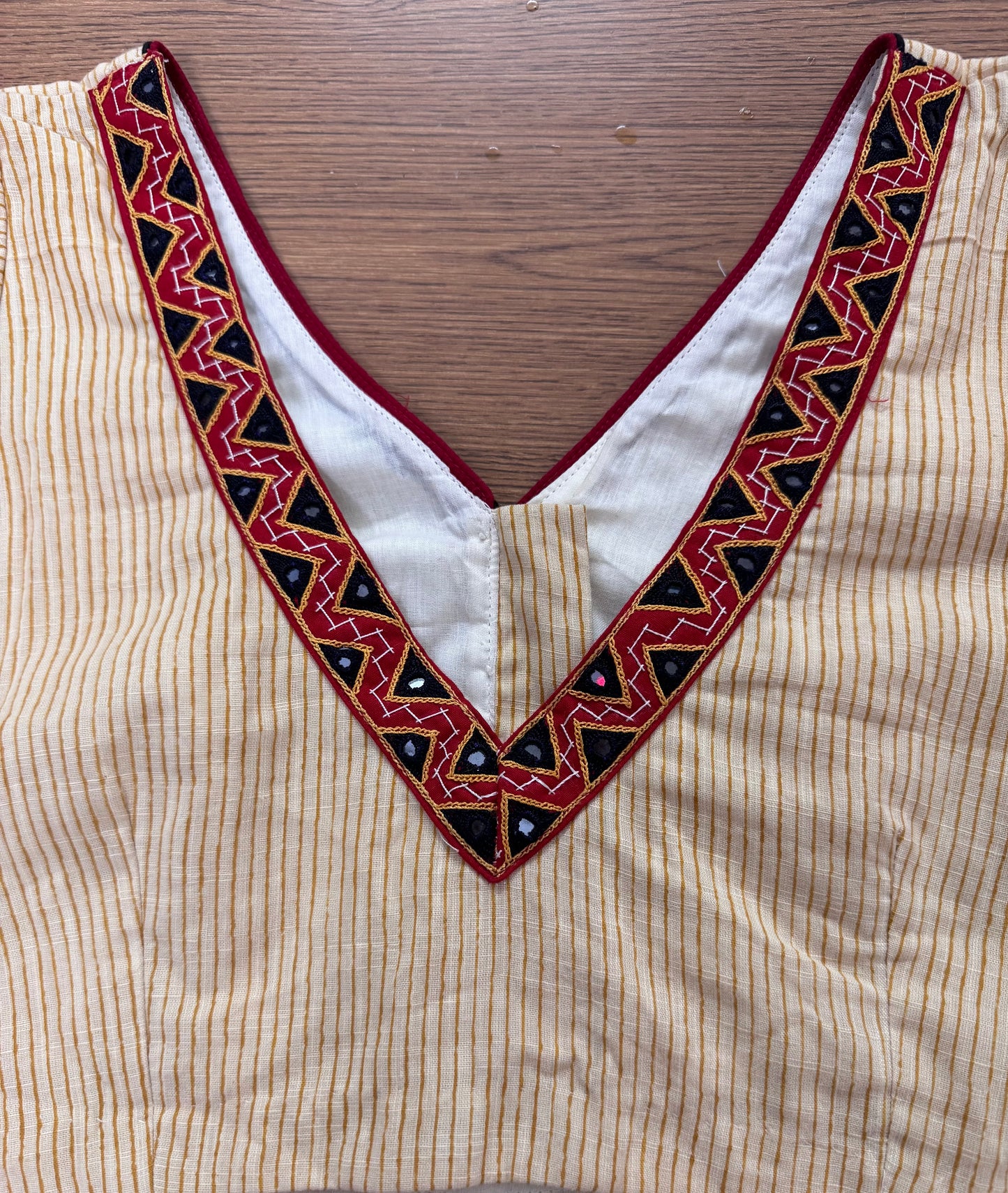 DIVIJA : PURE COTTON BLOUSE