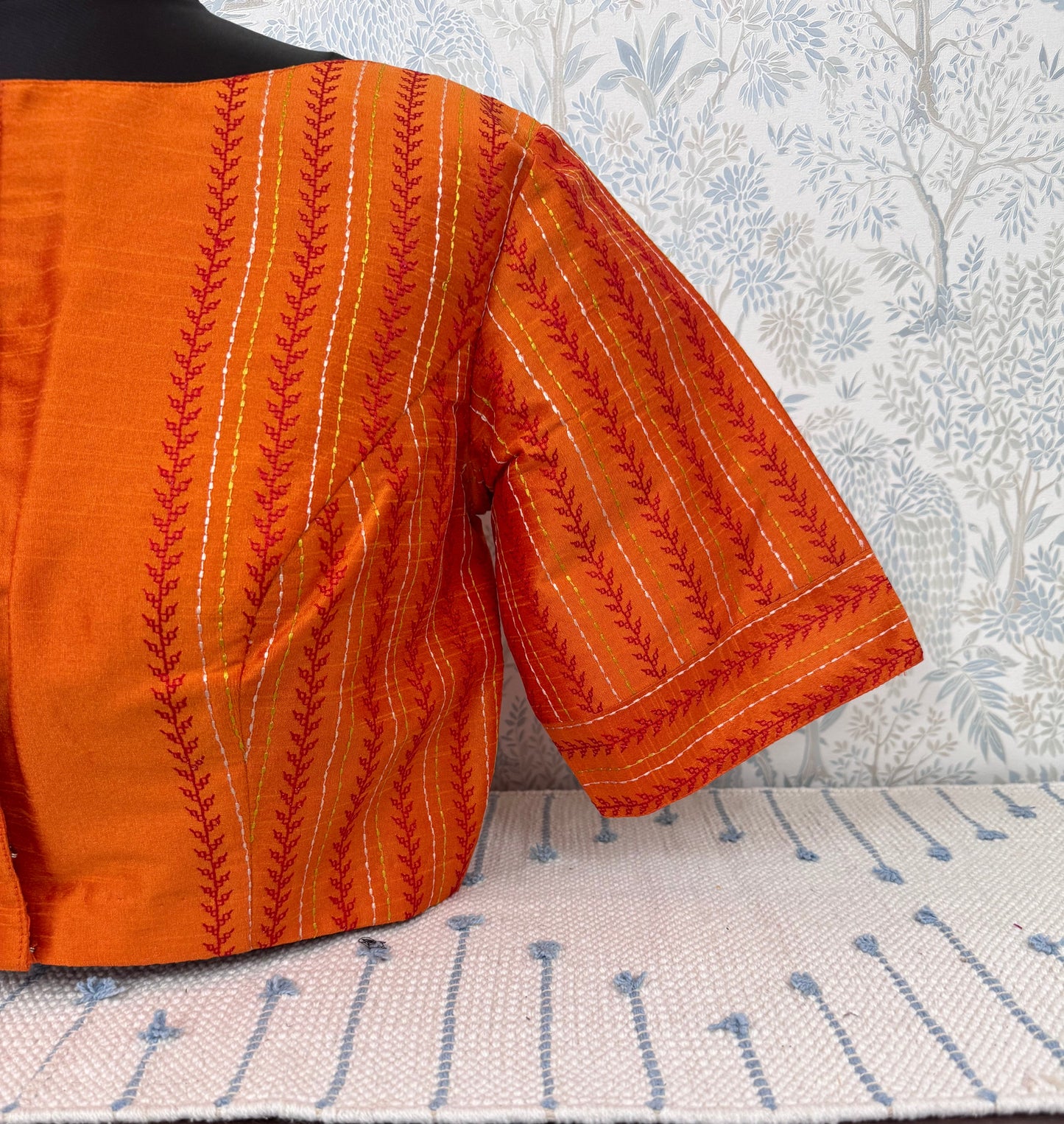 DIVINE : KASUTI EMBROIDERED RAW SILK BLOUSE