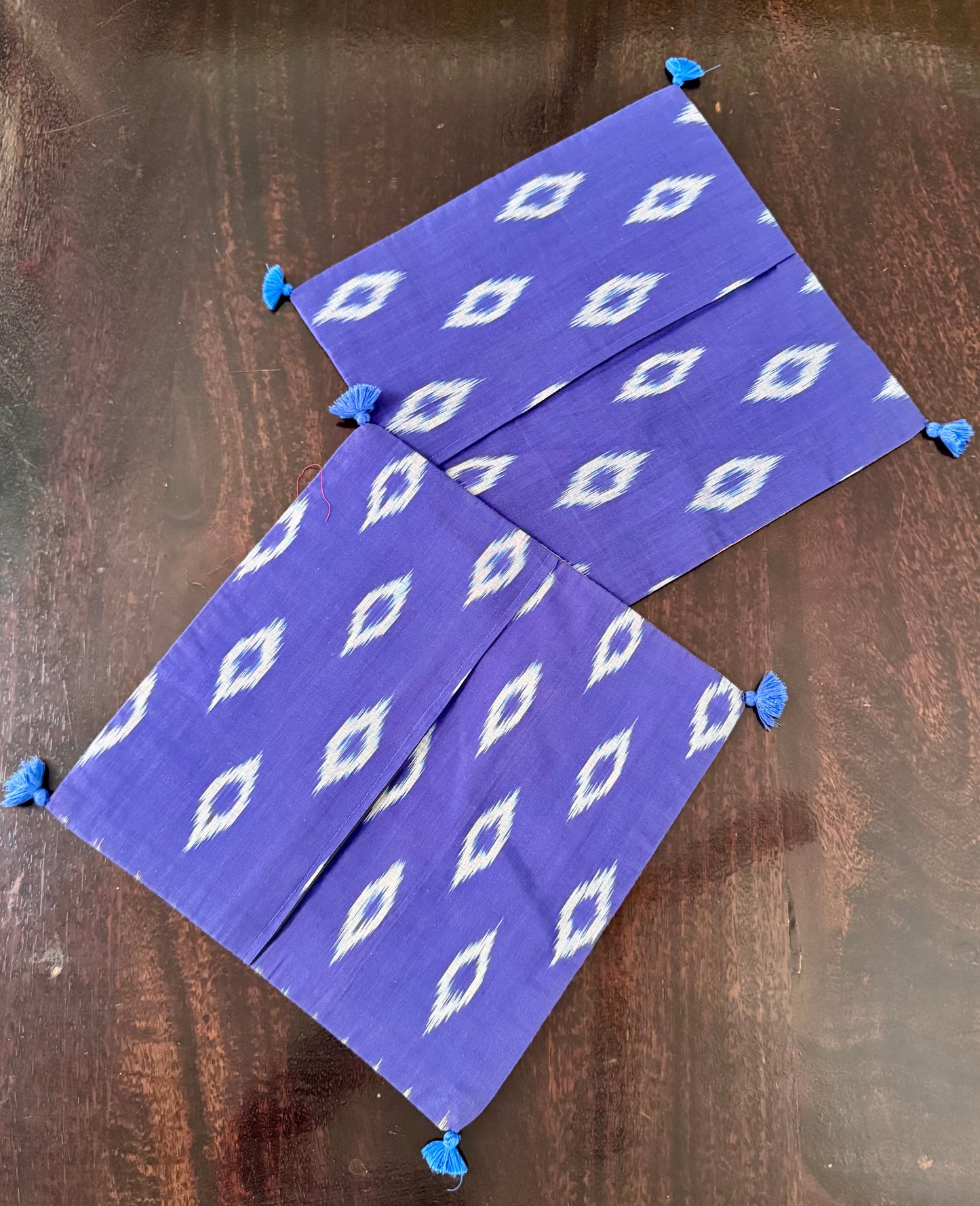 IKKAT COTTON : SET OF 2 COVERS
