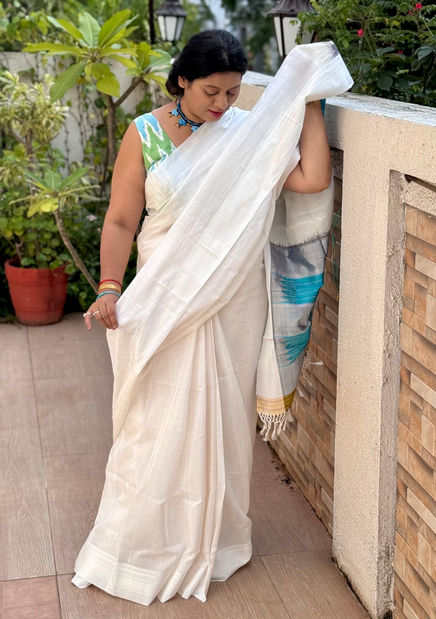 HANSINI : HANDLOOM ILKAL VISCOSE-COTTON SAREE WITH PURE RESHAM PALLU