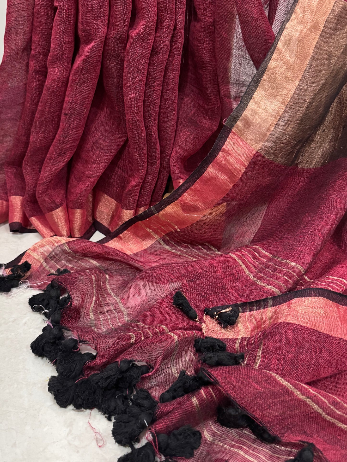 MAYA : PURE LINEN SAREE