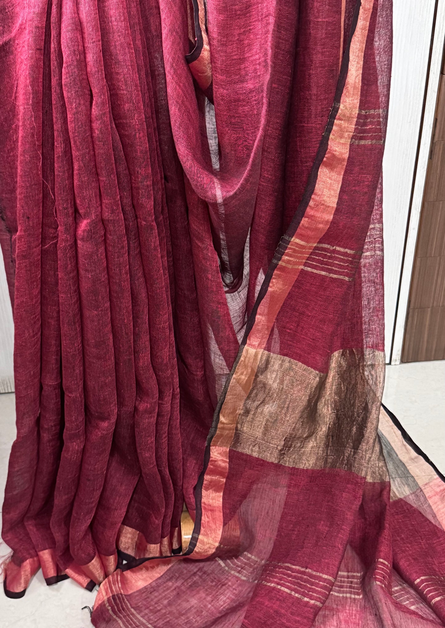 MAYA : PURE LINEN SAREE