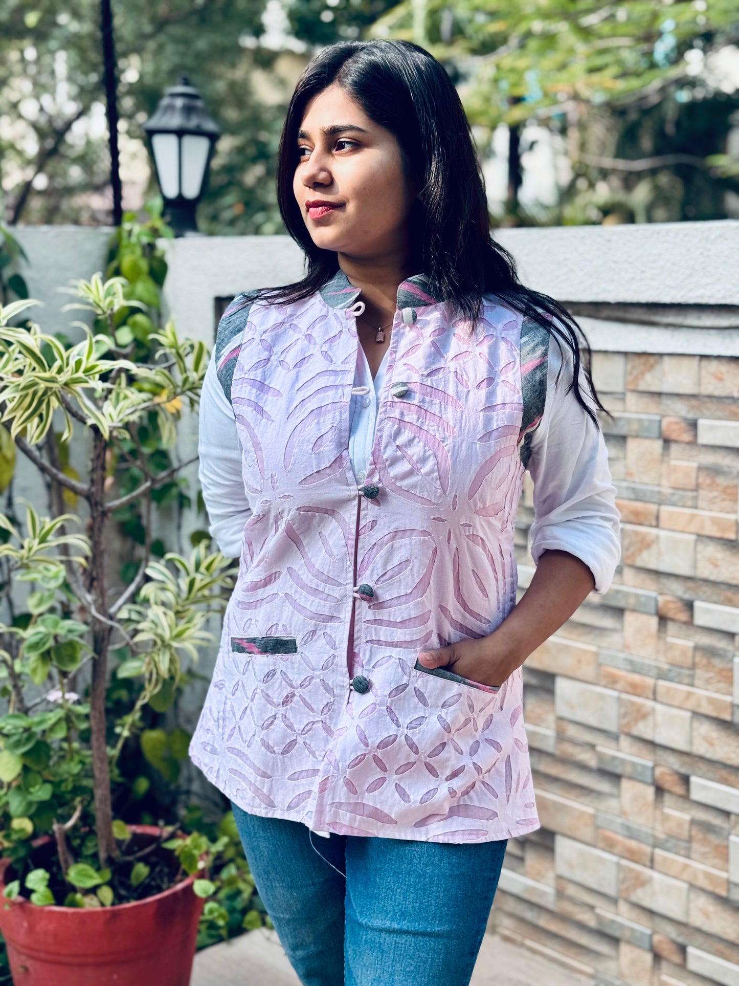 SERENE : SLEEVELESS JACKET