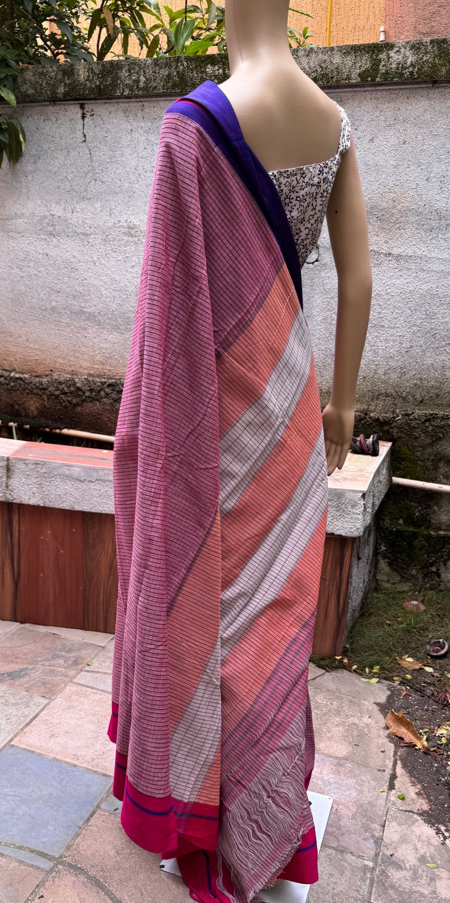 Patteda Anchu saree