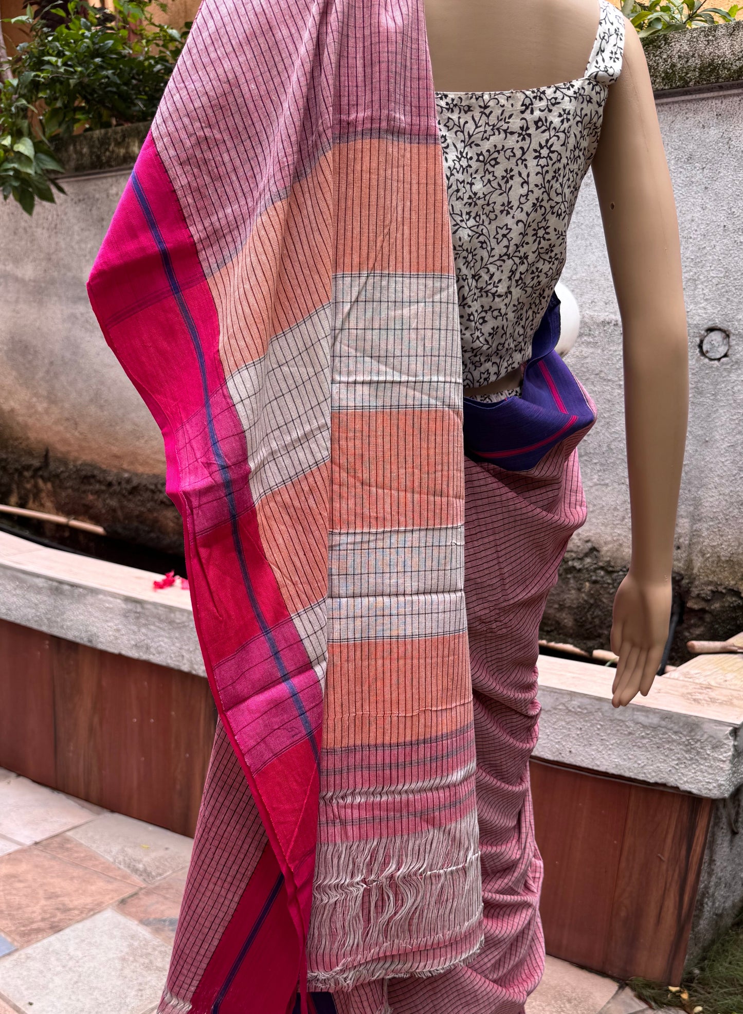Patteda Anchu handloom cotton saree