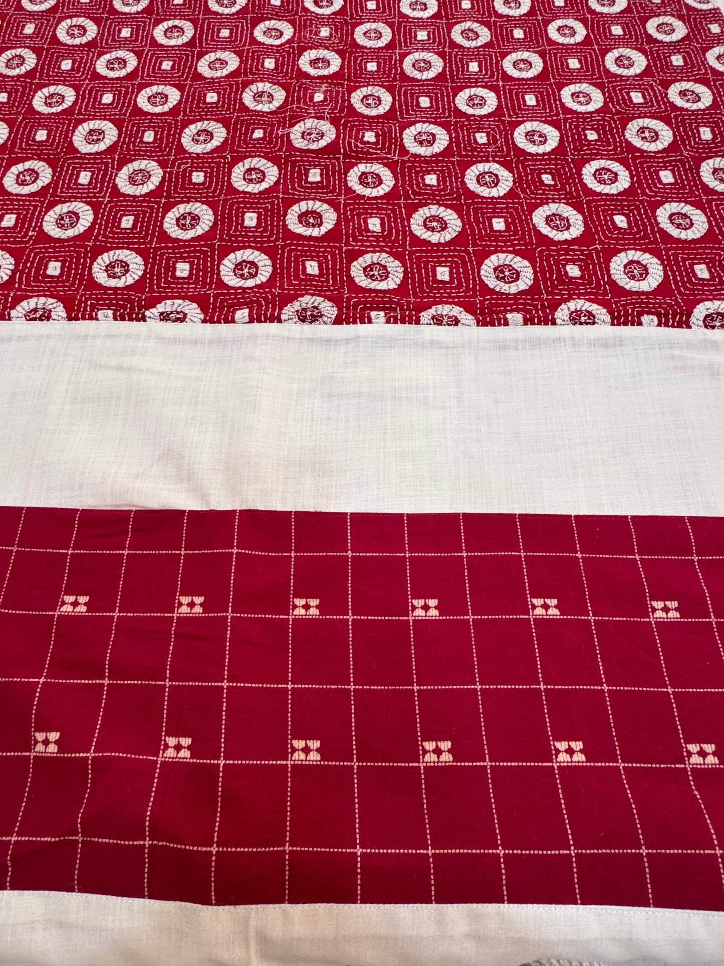 RED AND WHITE KANTHA COTTON TABLE COVER