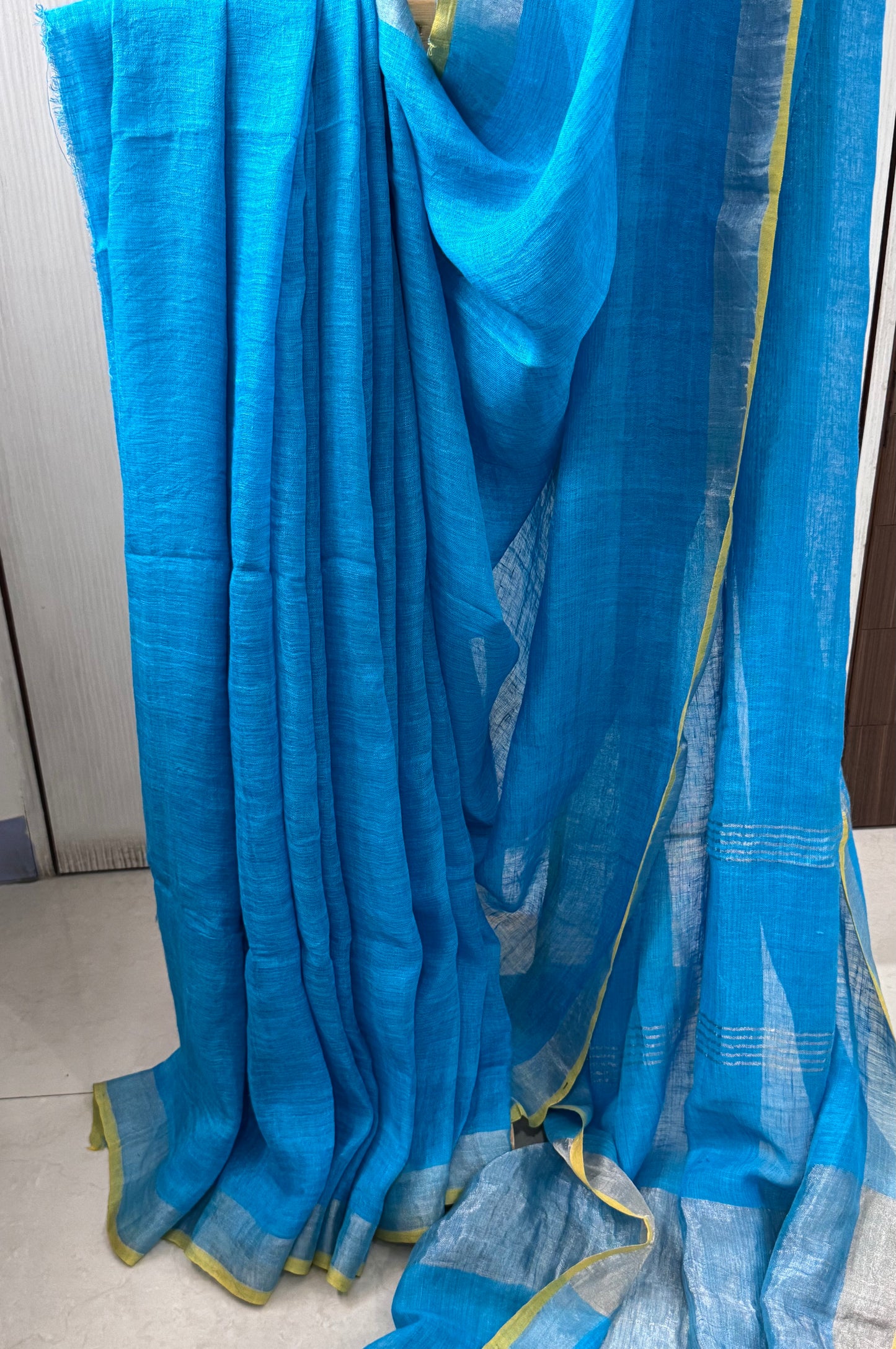 SHAMBHAVI : PURE LINEN SAREE