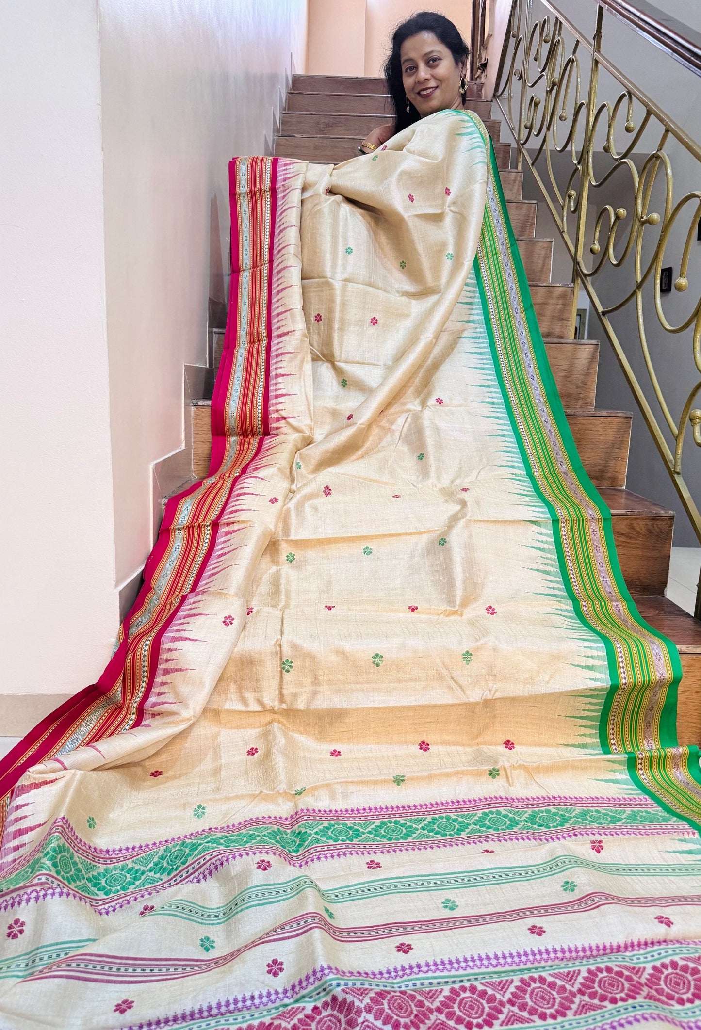 Karvati Kinar Tussar Saree