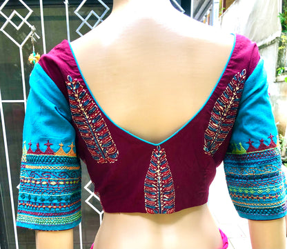 AQUA : EMBROIDERED BLOUSE