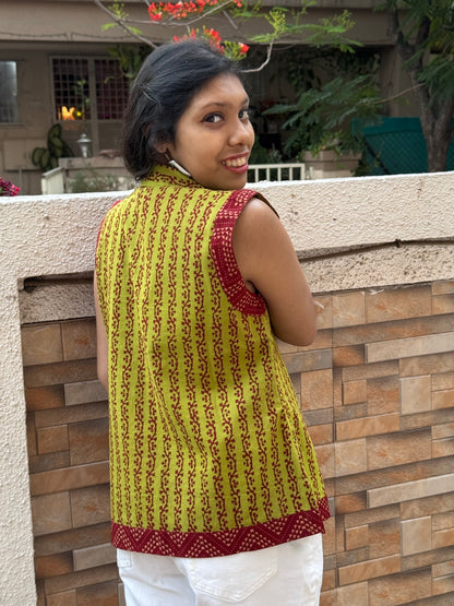 EVERGREEN : BAGH BLOCK PRINTED COTTON JACKET TOP