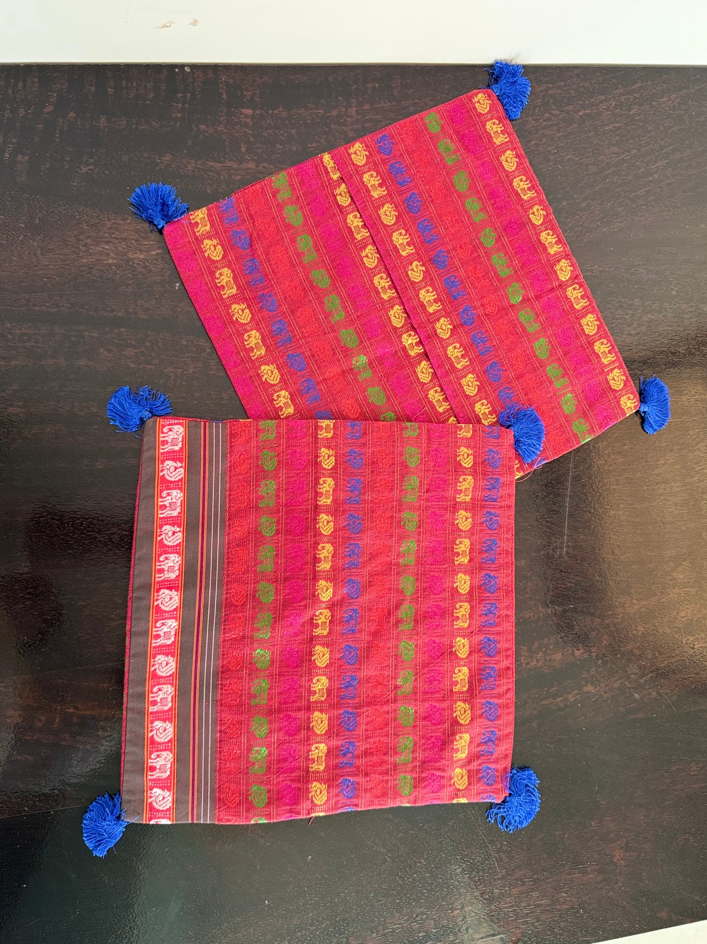 RED APPLE : SET OF 2 COVERS