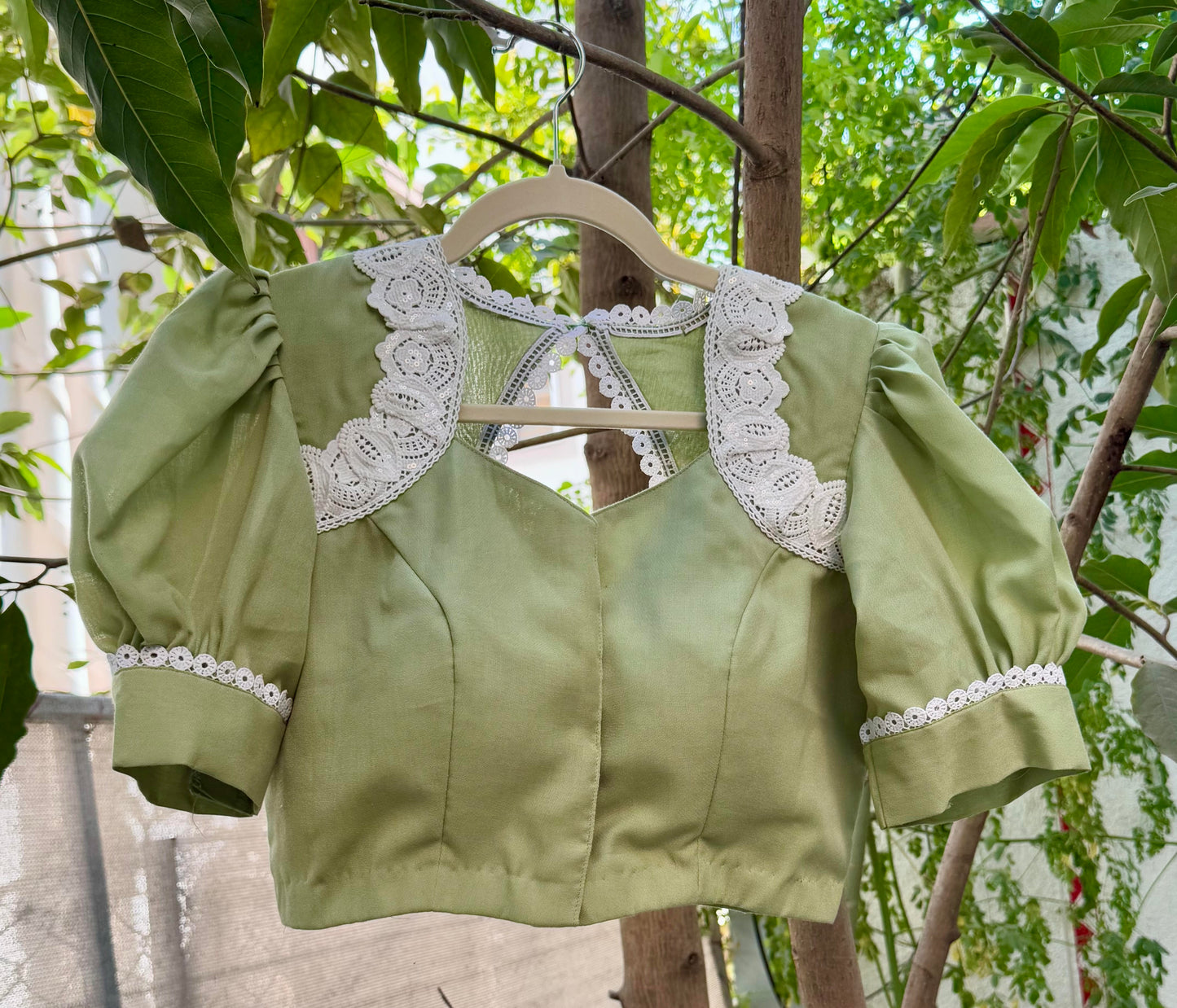 GO GREEN: COTTON BLOUSE