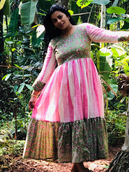 MRIN : PRINTED FLORAL DRESS