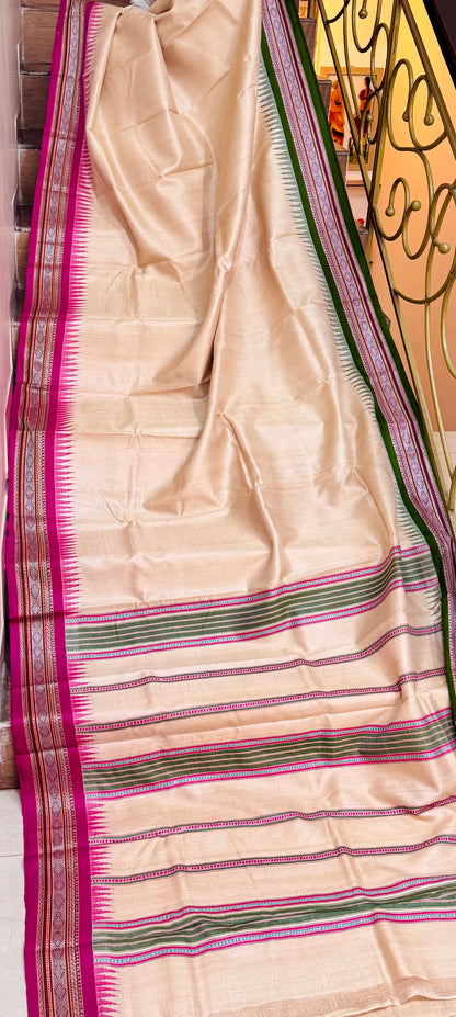 VAIDEHI : VIDARBHA TUSSAR KARVATI KINAR SAREE WITH GREEN-PINK BORDERS