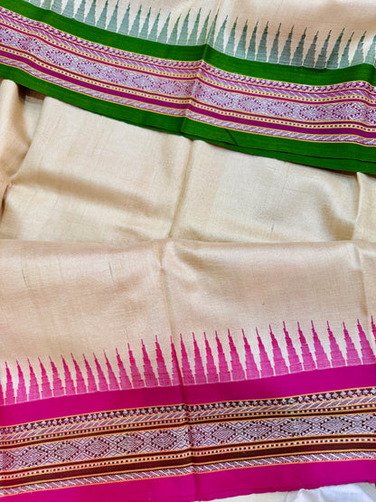 VAIDEHI : VIDARBHA TUSSAR KARVATI KINAR SAREE WITH GREEN-PINK BORDERS