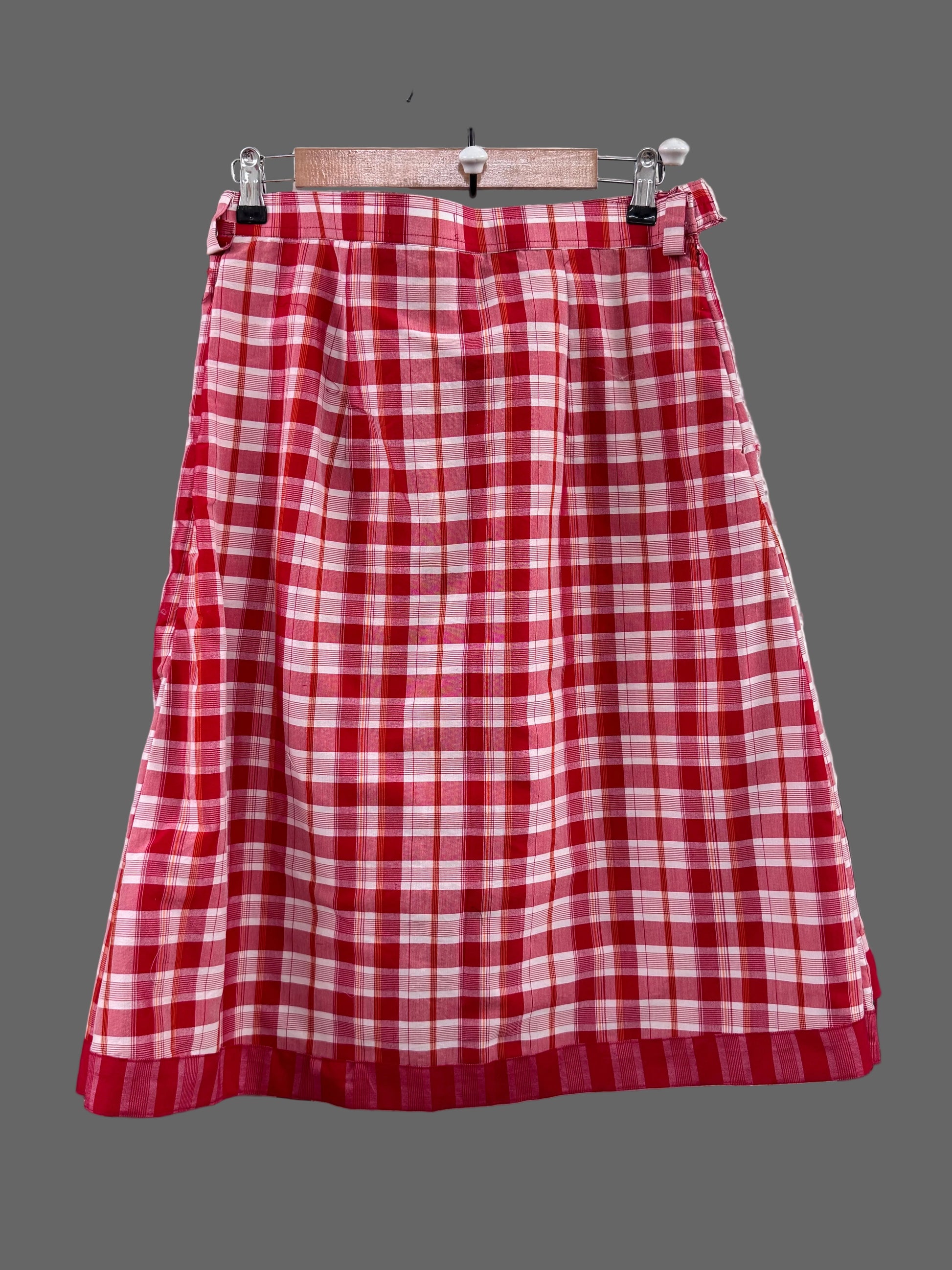 red and white cotton skirt