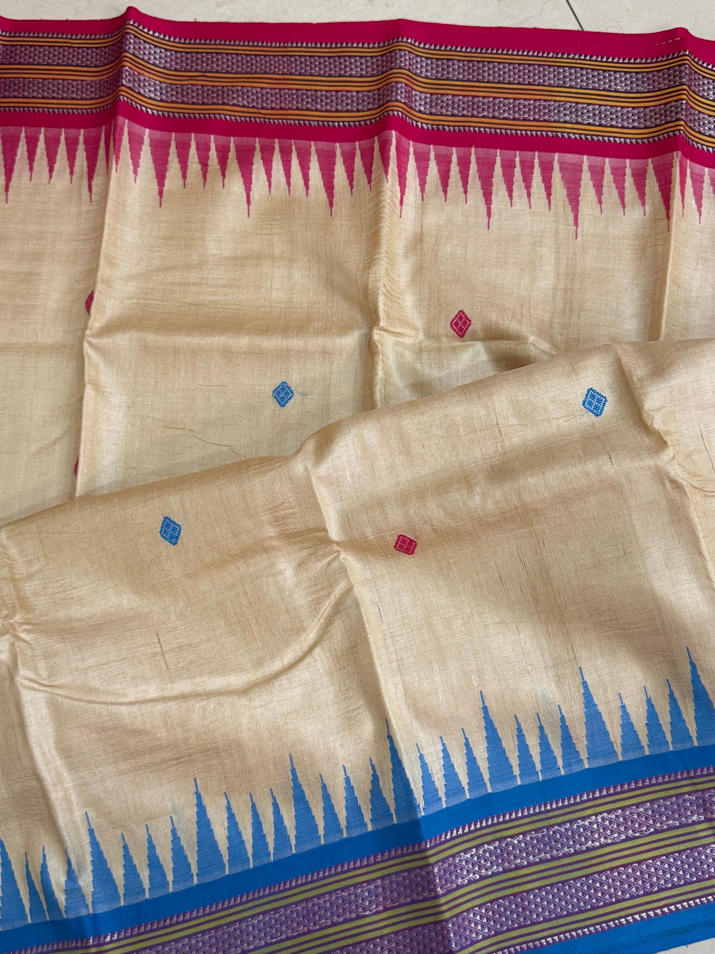 VARSHA : KARVATI KINAAR TUSSAR SILK JHALA PALLA WITH PINK AND BLUE BORDERS