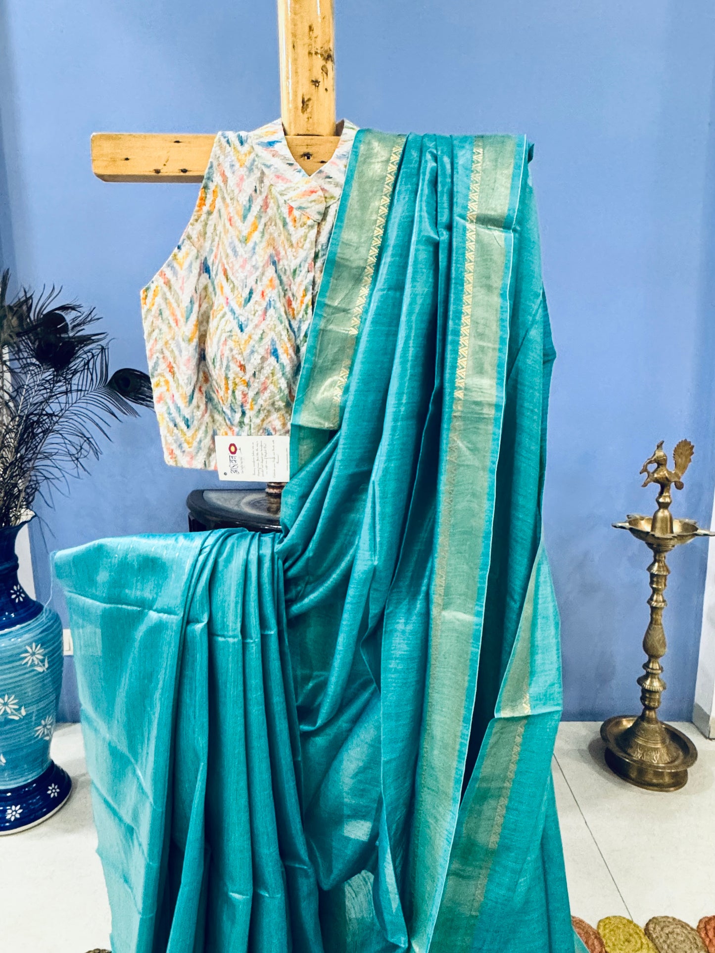 NUTAN : TUSSAR MUNGA SILK SAREE WITH INTRICATE ZARI BORDER