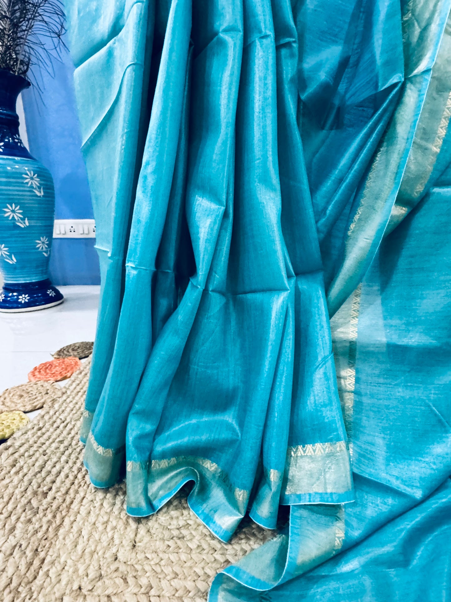 NUTAN : TUSSAR MUNGA SILK SAREE WITH INTRICATE ZARI BORDER