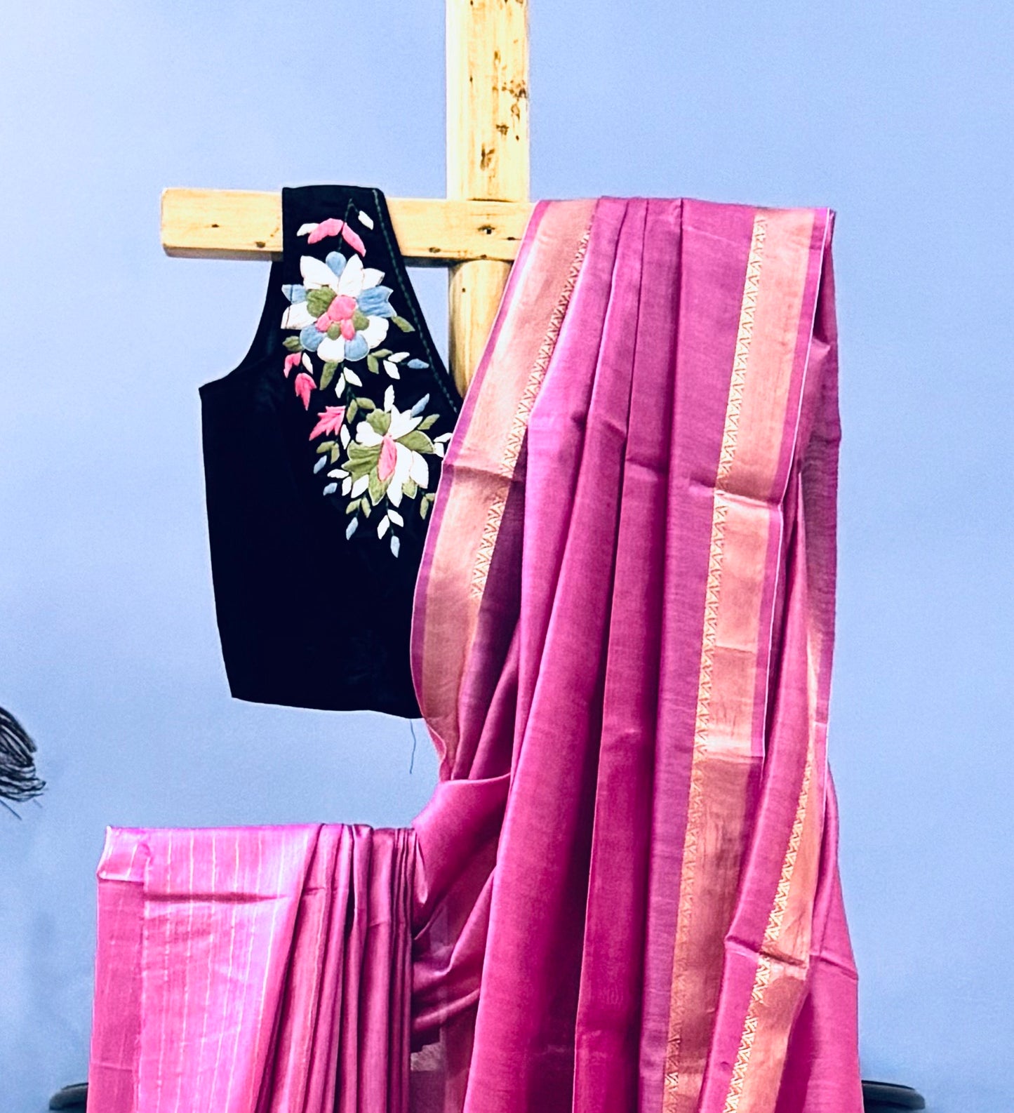 INDEERA : TUSSAR MUNGA SILK SAREE WITH INTRICATE ZARI BORDER