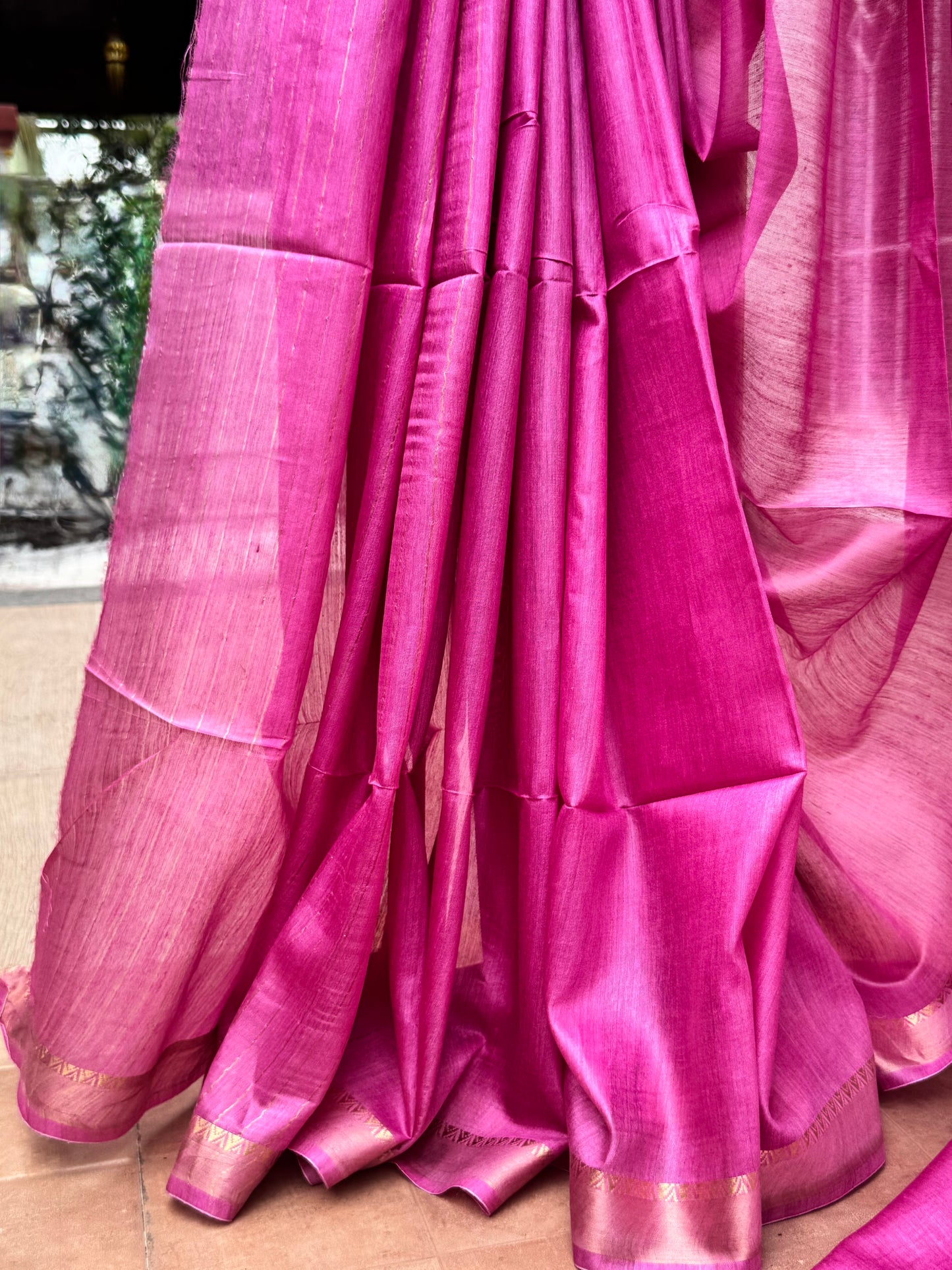 INDEERA : TUSSAR MUNGA SILK SAREE WITH INTRICATE ZARI BORDER