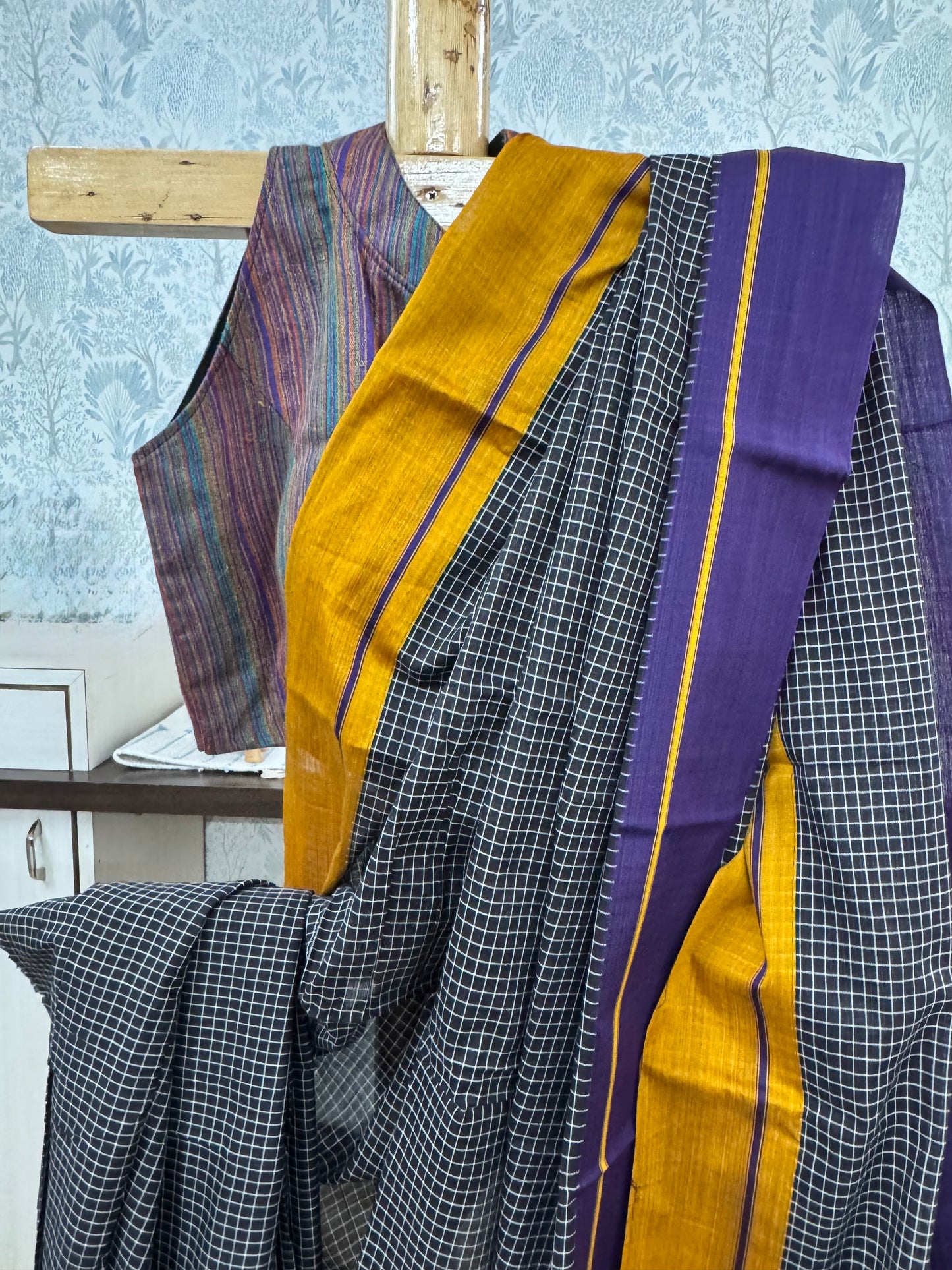 KESHAVI : PATTEDA ANCHU SAREE
