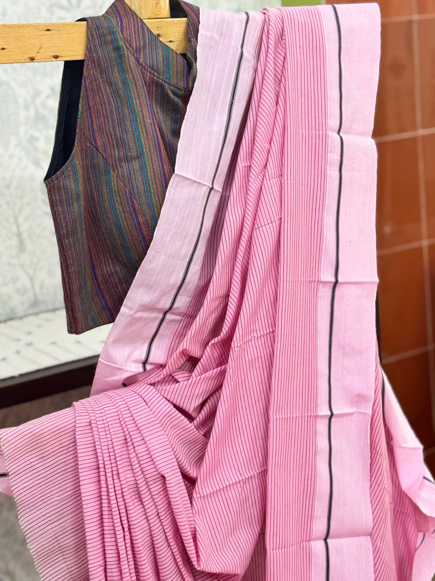 APARNA : PATTEDA ANCHU SAREE