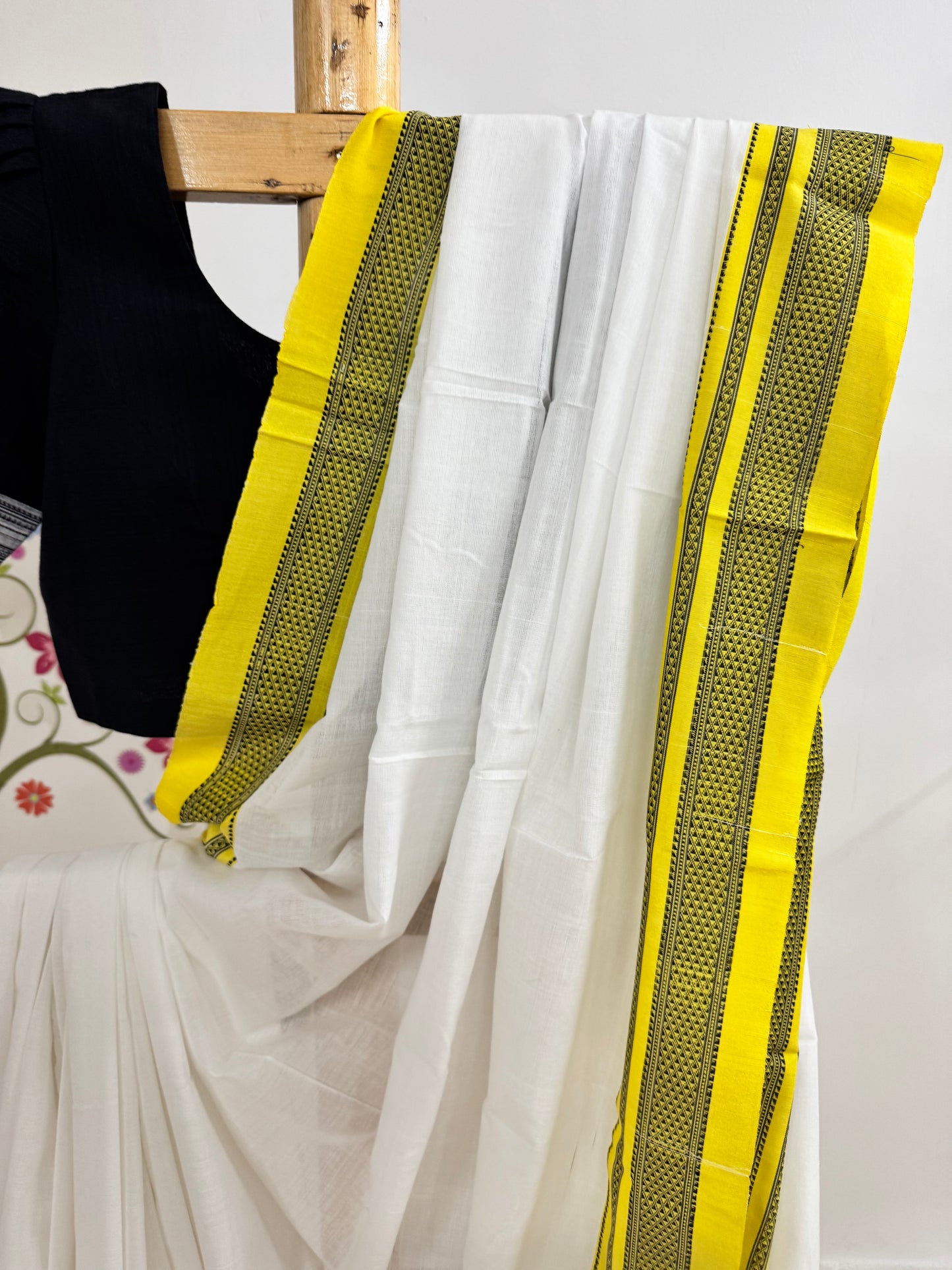 TROOPTI : WHITE ILKAL COTTON SAREE