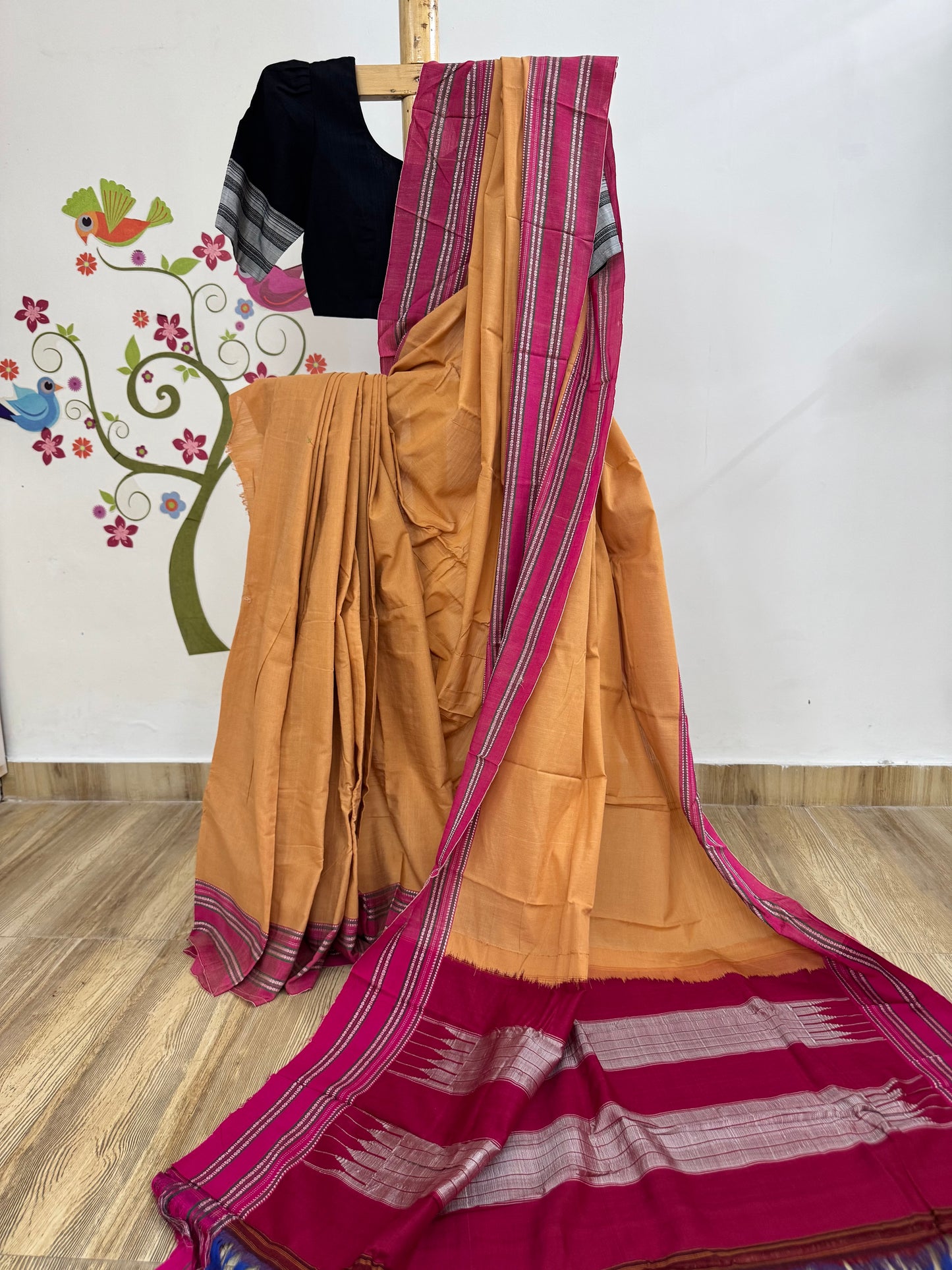 CHANDANA : BEIGE ILKAL COTTON SAREE