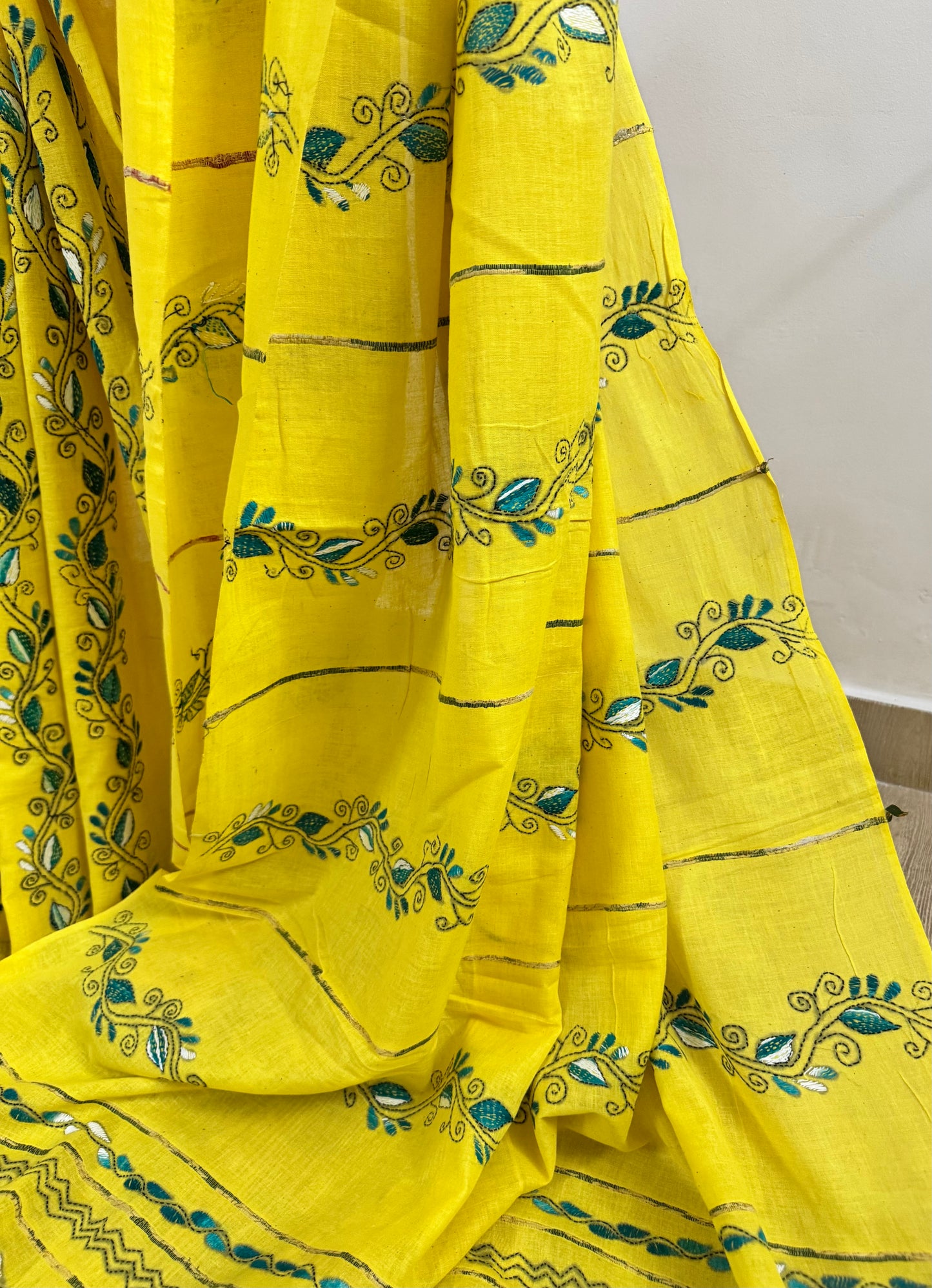 JAGRUTI : COTTON KANTHA SAREE