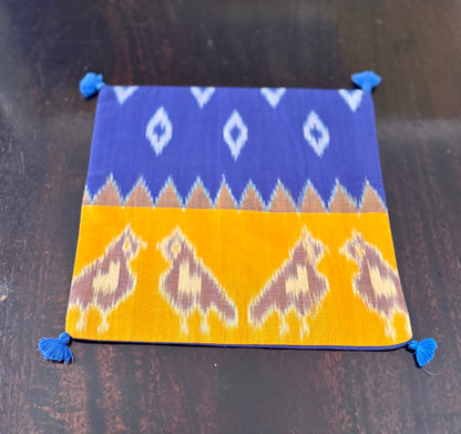 IKKAT COTTON : SET OF 2 COVERS