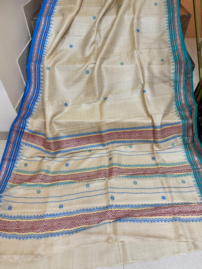MRIDULA: KARVATI KINAAR TUSSAR SILK JHALA PALLA WITH AQUA BLUE BORDERS