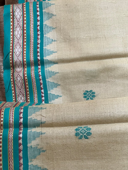 MRIDULA: KARVATI KINAAR TUSSAR SILK JHALA PALLA WITH AQUA BLUE BORDERS