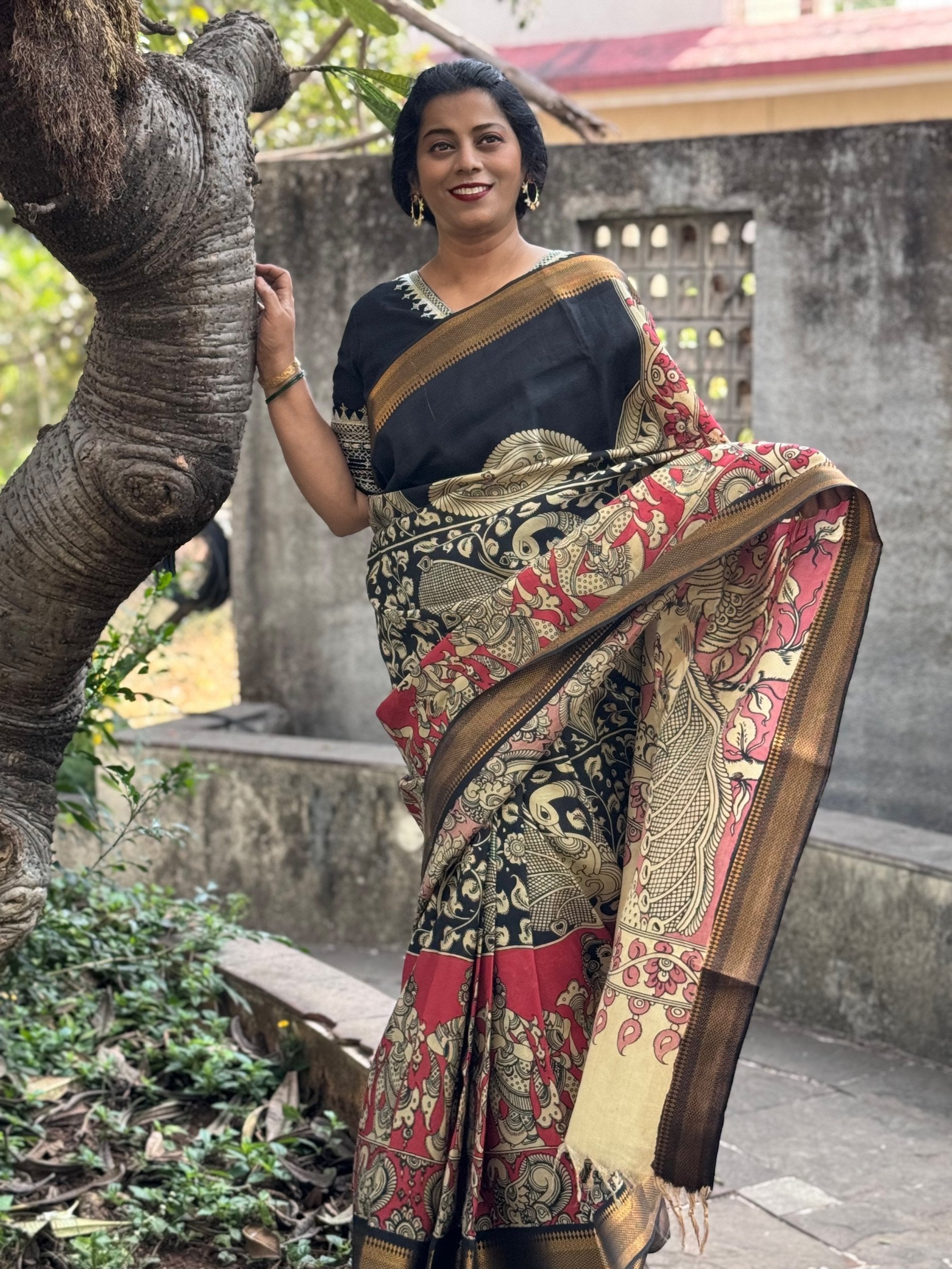 black saree