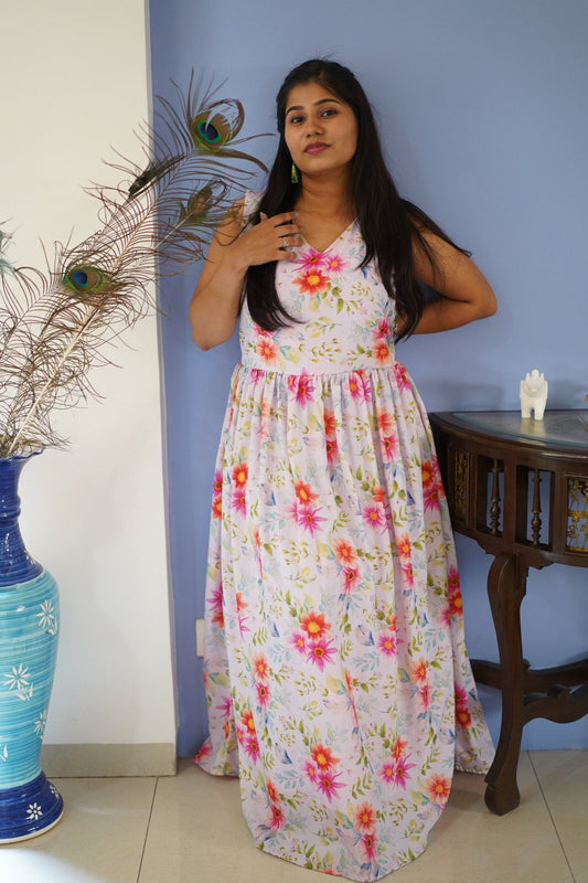 PRETTY PETALS : FLORAL DRESS