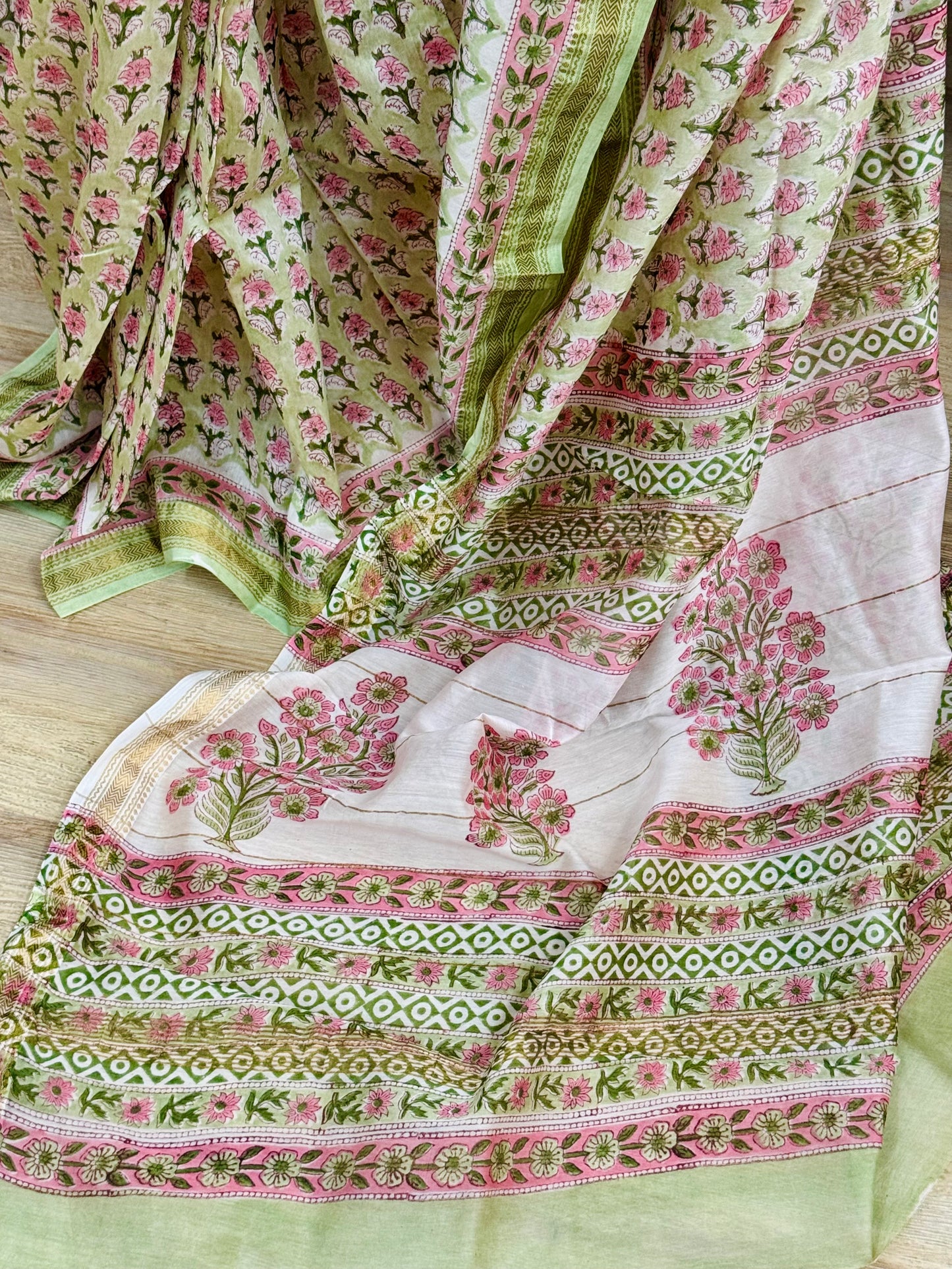 HARITHA : HAND BLOCK PRINTED MAHESHWARI SILK COTTON SAREE