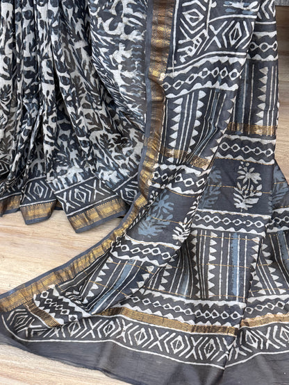 RAKSHA : HAND BLOCK PRINTED MAHESHWARI SILK COTTON SAREE