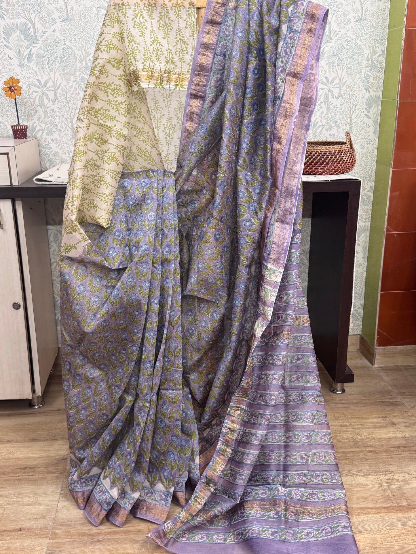 SHAMBHAVI : HAND BLOCK PRINTED MAHESHWARI SILK COTTON SAREE